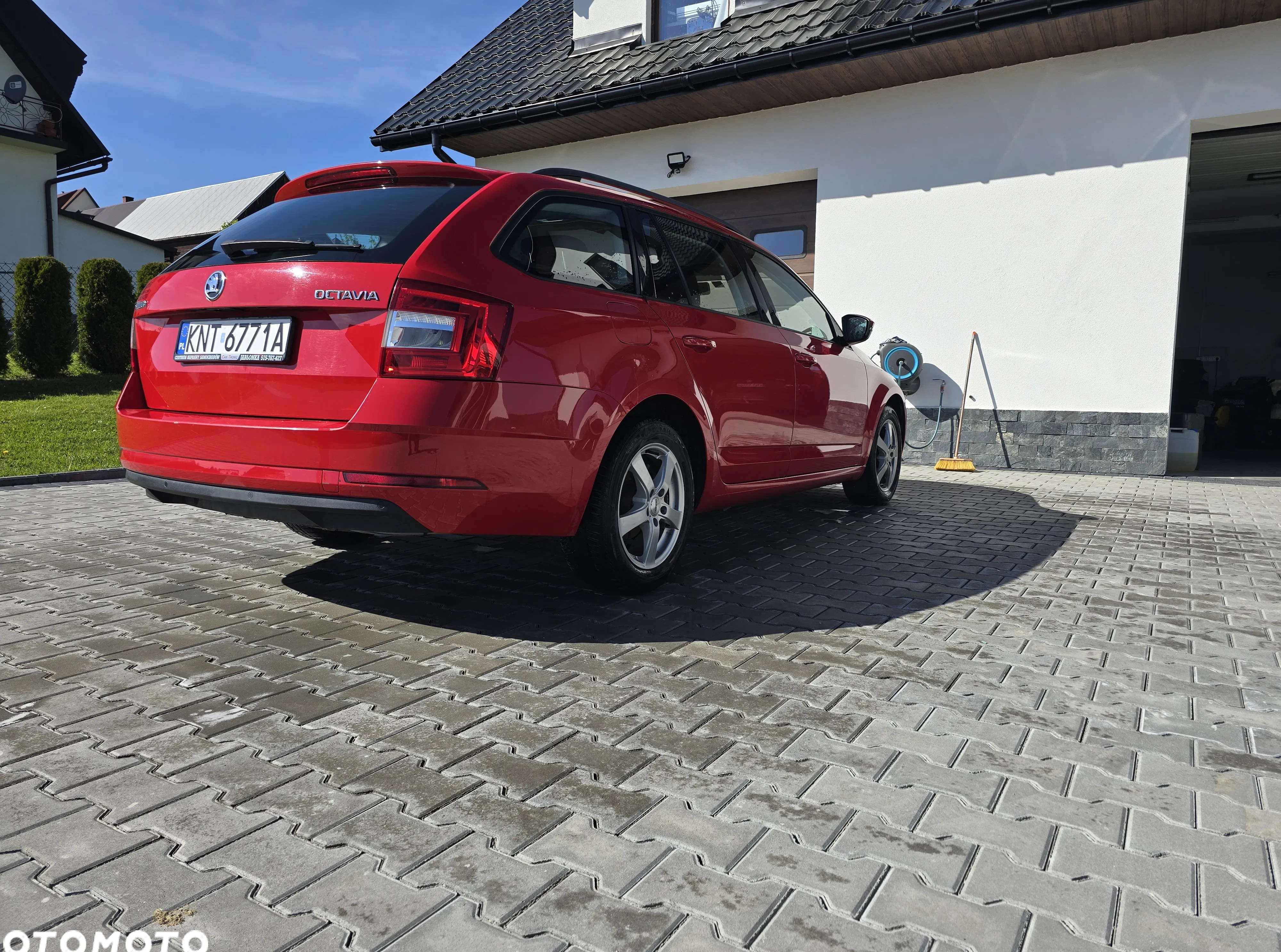 małopolskie Skoda Octavia cena 36600 przebieg: 191600, rok produkcji 2017 z Legnica